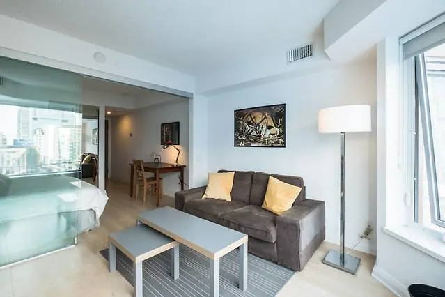 Apartment Avalon Suites Yorkville Toronto Canada